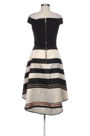 Рокля Rinascimento, Размер M, Цвят Многоцветен, Цена 59,46 €