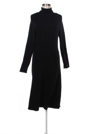 Šaty  S.Oliver, Velikost M, Barva Černá, Cena  709,00 Kč
