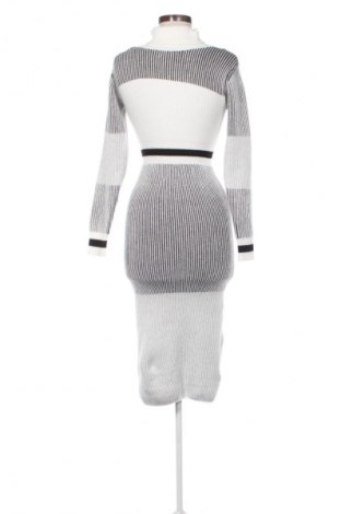 Sukienka SHEIN, Rozmiar XS, Kolor Kolorowy, Cena 107,17 zł