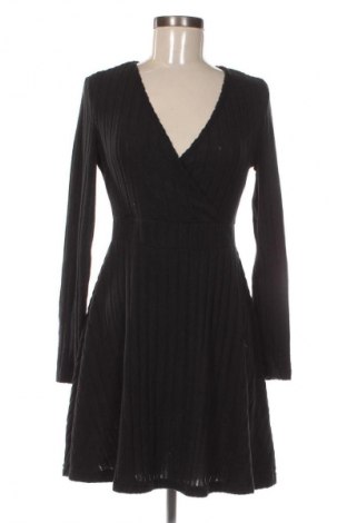 Sukienka SHEIN, Rozmiar M, Kolor Czarny, Cena 27,99 zł