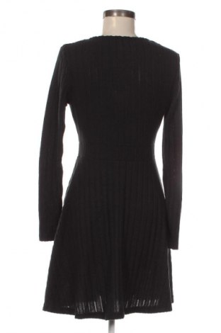 Sukienka SHEIN, Rozmiar M, Kolor Czarny, Cena 27,99 zł