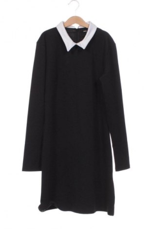 Sukienka Sinsay, Rozmiar S, Kolor Czarny, Cena 119,71 zł