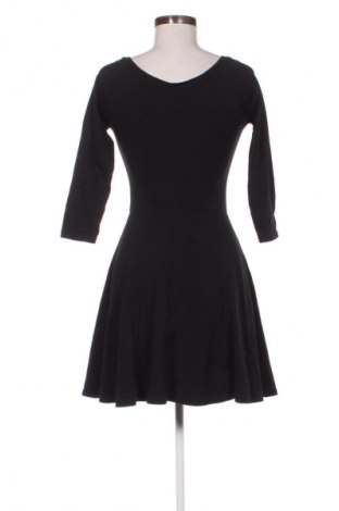 Sukienka Sinsay, Rozmiar S, Kolor Czarny, Cena 107,00 zł