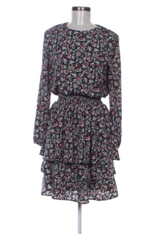 Kleid Sisters Point, Größe M, Farbe Mehrfarbig, Preis 25,00 €