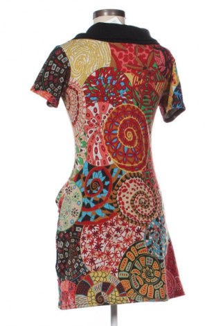 Sukienka Smash, Rozmiar M, Kolor Kolorowy, Cena 107,00 zł
