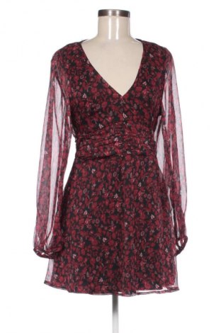 Рокля Stradivarius, Размер M, Цвят Многоцветен, Цена 19,97 €