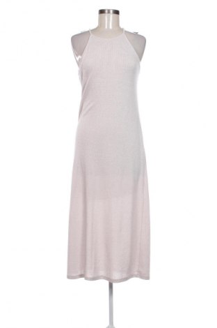 Рокля Stradivarius, Размер L, Цвят Пепел от рози, Цена 15,84 €