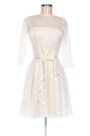 Рокля Swing, Размер M, Цвят Бял, Цена 49,00 €