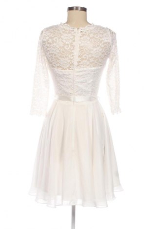 Рокля Swing, Размер M, Цвят Бял, Цена 49,00 €