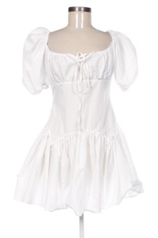 Рокля Trendyol, Размер M, Цвят Бял, Цена 25,00 €