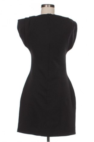 Рокля Trendyol, Размер S, Цвят Черен, Цена 73,11 €