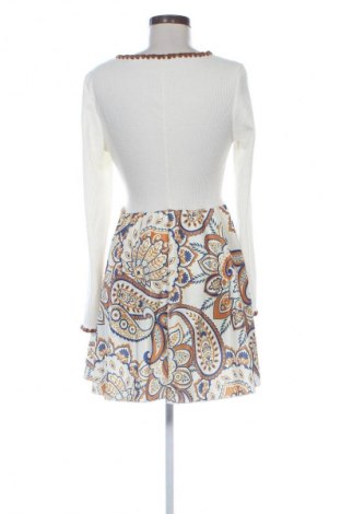 Рокля Unbranded, Размер M, Цвят Многоцветен, Цена 20,00 €