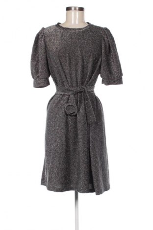 Ruha Unbranded, Méret M, Szín Ezüstös, Ár 7 019 Ft