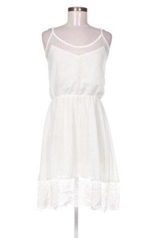 Ruha Unbranded, Méret M, Szín Fehér, Ár 8 237 Ft