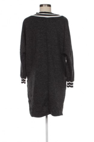 Ruha Unbranded, Méret M, Szín Szürke, Ár 2 839 Ft