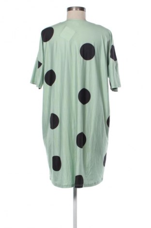 Рокля Urban Threads, Размер M, Цвят Многоцветен, Цена 19,94 €