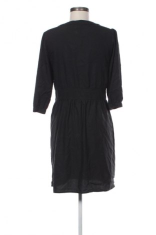 Ruha VILA, Méret S, Szín Fekete, Ár 7 025 Ft