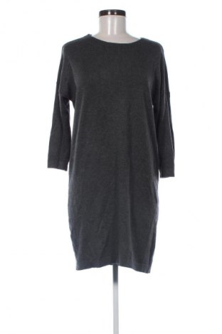 Šaty  Vero Moda, Velikost M, Barva Šedá, Cena  391,00 Kč