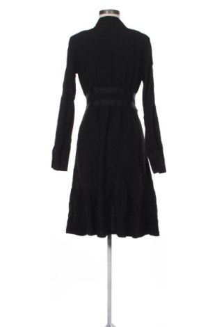 Φόρεμα Whiite, Μέγεθος M, Χρώμα Μαύρο, Τιμή 28,99 €