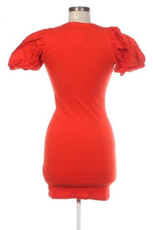 Рокля Zara, Размер M, Цвят Червен, Цена 11,75 €