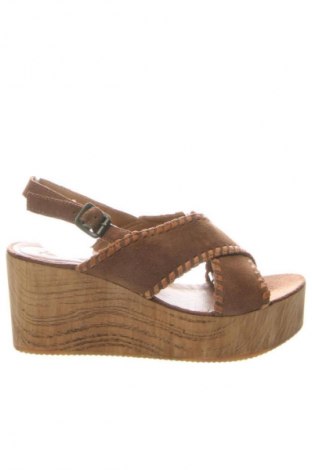 Szandálok Alesya, Méret 39, Szín Barna, Ár 38 779 Ft