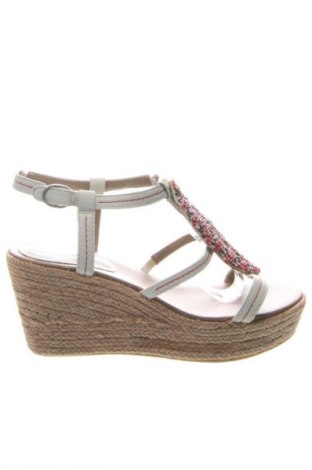 Сандали Alesya, Размер 36, Цвят Бял, Цена 87,94 €