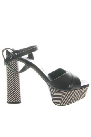 Sandały Carlo Fabiani, Rozmiar 38, Kolor Czarny, Cena 278,64 zł