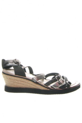 Σανδάλια P.l.d.m By Palladium, Μέγεθος 34, Χρώμα Μαύρο, Τιμή 63,41 €