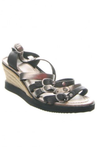 Σανδάλια P.l.d.m By Palladium, Μέγεθος 34, Χρώμα Μαύρο, Τιμή 63,41 €