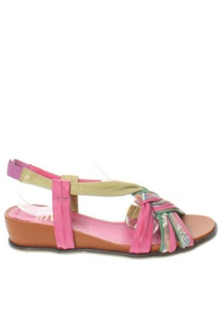 Сандали Riva, Размер 38, Цвят Многоцветен, Цена 60,43 €