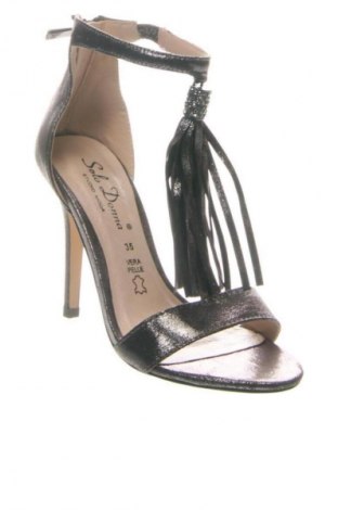 Σανδάλια Solo Donna, Μέγεθος 35, Χρώμα Καφέ, Τιμή 25,99 €