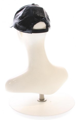 Čepice  Karl Lagerfeld, Barva Černá, Cena  683,00 Kč