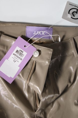 Дамски къс кожен панталон JJXX, Размер M, Цвят Бежов, Цена 17,28 лв.