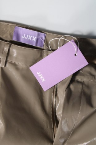 Дамски къс кожен панталон JJXX, Размер L, Цвят Бежов, Цена 17,28 лв.