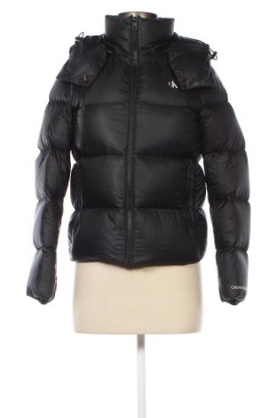 Γυναικείο μπουφάν Calvin Klein, Μέγεθος XS, Χρώμα Μαύρο, Τιμή 169,59 €