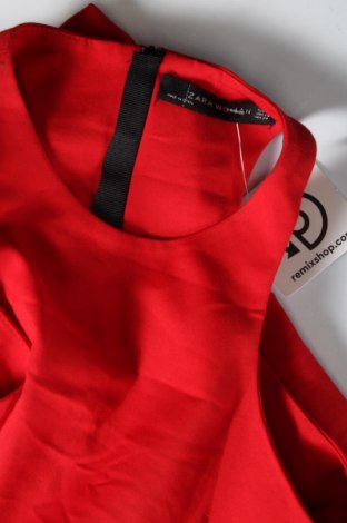 Рокля Zara, Размер XS, Цвят Червен, 51% памук, 46% полиестер, 3% еластан, Цена 32,00 лв.