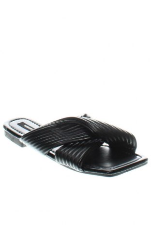 Pantofle Answear, Velikost 36, Barva Černá, Cena  530,00 Kč