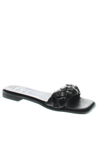 Papuci Answear, Mărime 39, Culoare Negru, Preț 136,78 Lei