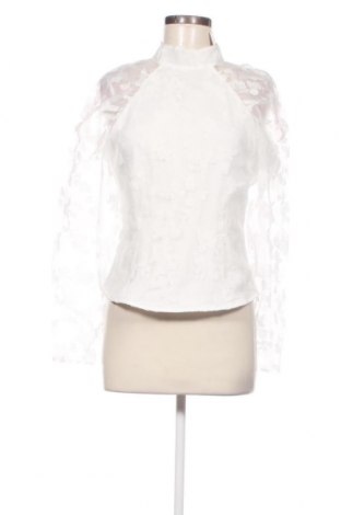 Damen Shirt Gina Tricot, Größe M, Farbe Weiß, Preis 27,62 €