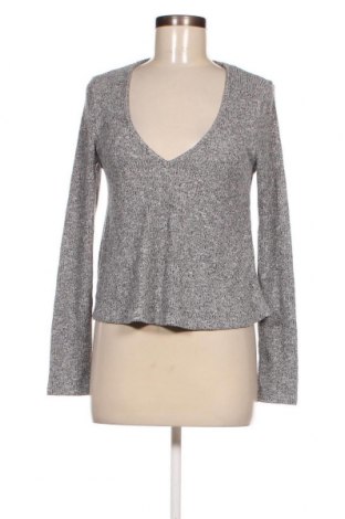 Γυναικεία μπλούζα Gina Tricot, Μέγεθος L, Χρώμα Πολύχρωμο, Τιμή 3,25 €