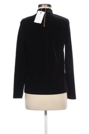 Γυναικεία μπλούζα In Wear, Μέγεθος S, Χρώμα Μαύρο, Τιμή 9,46 €