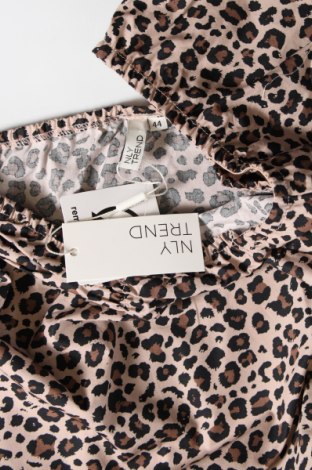 Дамска блуза Nly Trend, Размер M, Цвят Многоцветен, Цена 10,85 лв.
