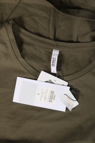 Дамска блуза ONLY, Размер S, Цвят Зелен, Цена 18,80 лв.