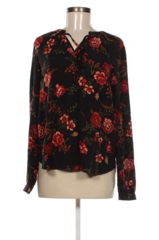 Γυναικεία μπλούζα ONLY, Μέγεθος XS, Χρώμα Πολύχρωμο, Τιμή 23,00 €
