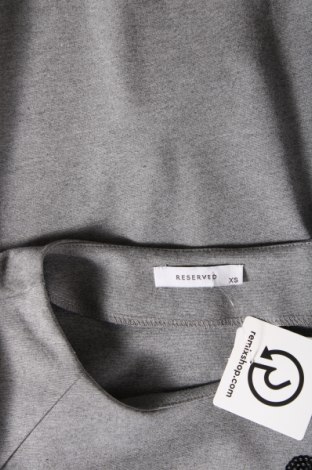 Γυναικεία μπλούζα Reserved, Μέγεθος XS, Χρώμα Γκρί, Τιμή 9,79 €