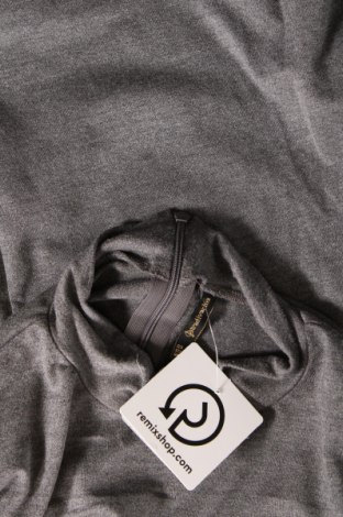 Damen Shirt Stradivarius, Größe M, Farbe Grau, Preis 9,72 €