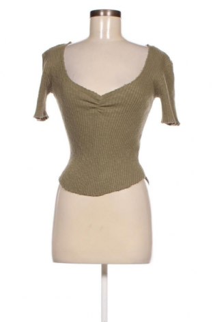 Дамска блуза Zara Trafaluc, Размер L, Цвят Зелен, Цена 35,00 лв.