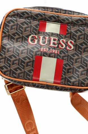 Дамска чанта Guess, Цвят Многоцветен, Цена 180,96 лв.