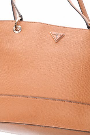 Γυναικεία τσάντα Guess, Χρώμα Καφέ, Τιμή 93,28 €