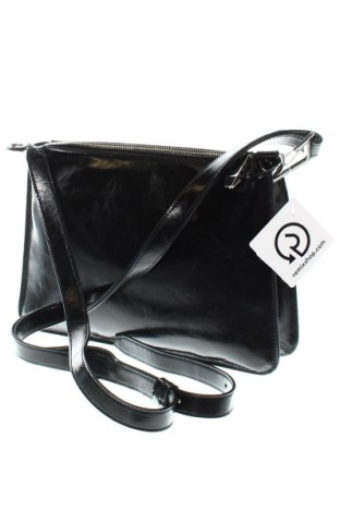 Дамска чанта Patrizia Pepe, Цвят Черен, Цена 519,00 лв.